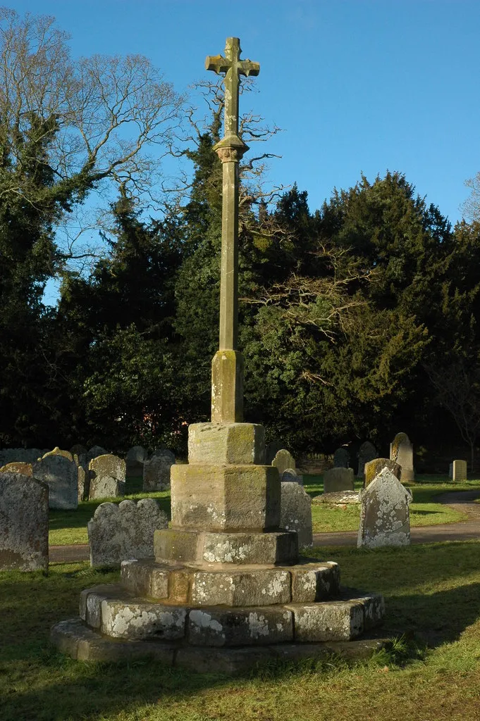 Cross in Mansel Lacy churchyard