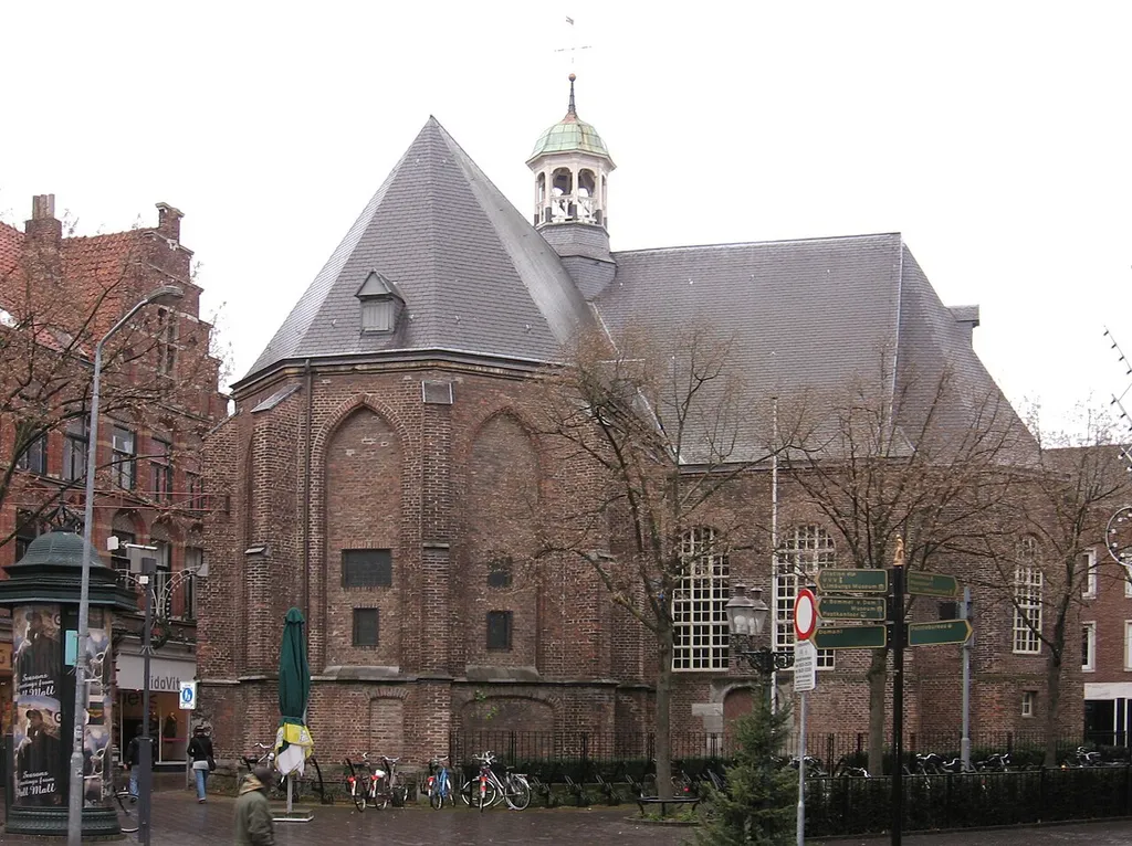 Venlo, St. JoriskerkThis is an image of rijksmonument number 37162Information from structured data: location of creation: Venlo→Limburg→Netherlands depicts instance of: Sint-Joriskerk→church building→type of building→classification scheme→variable-order class