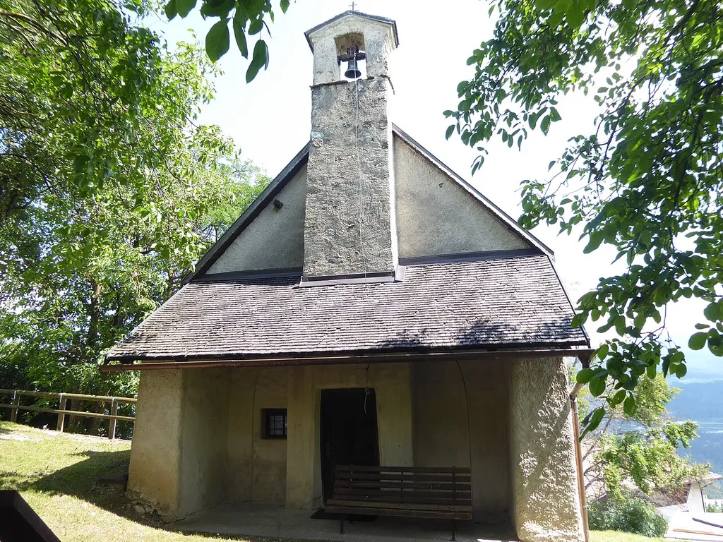 Carnalez (Novella, Trentino, Italy), Saint Martin church