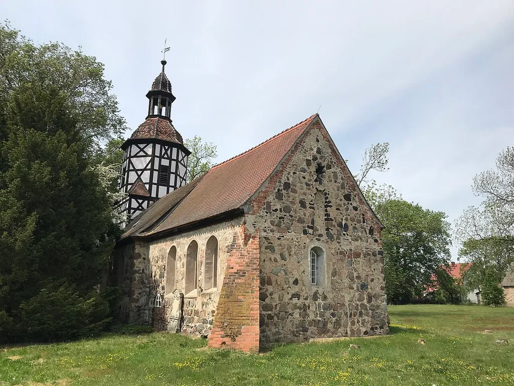 Die evangelische Dorfkirche Stolzenhain ist ein Kirchengebäude in Stolzenhain, einem Ortsteil der Kleinstadt Schönewalde im Landkreis Elbe-Elster.