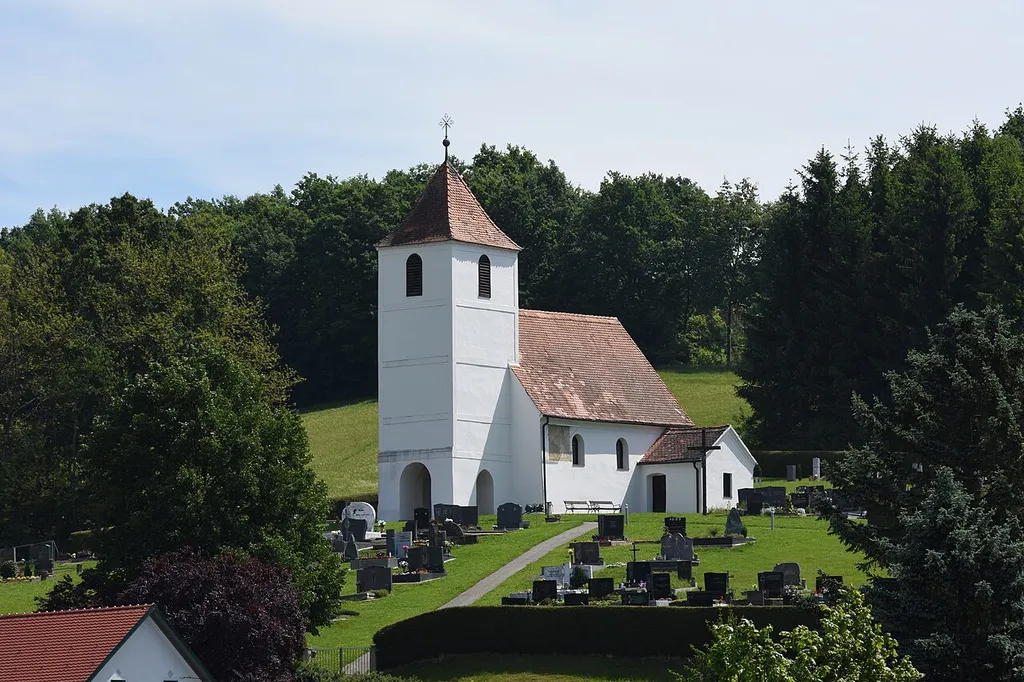 Church hl. Laurentius Zahling