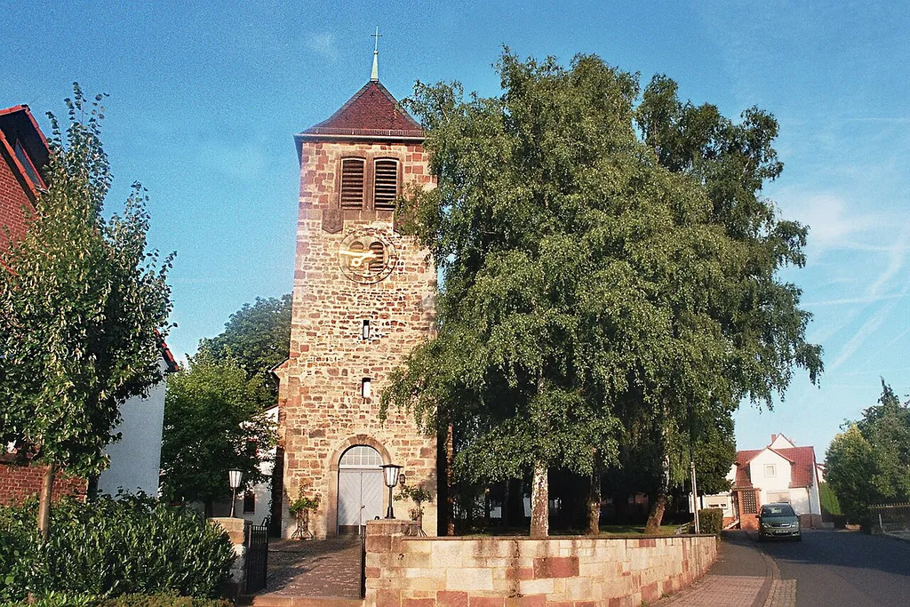 Sandershausen (Niestetal), the church