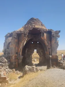 Church of the Holy Apostles of Ani