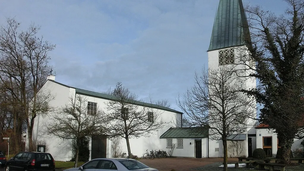 Genezareth-Kirche in Unterschleißheim im Dezember 2012