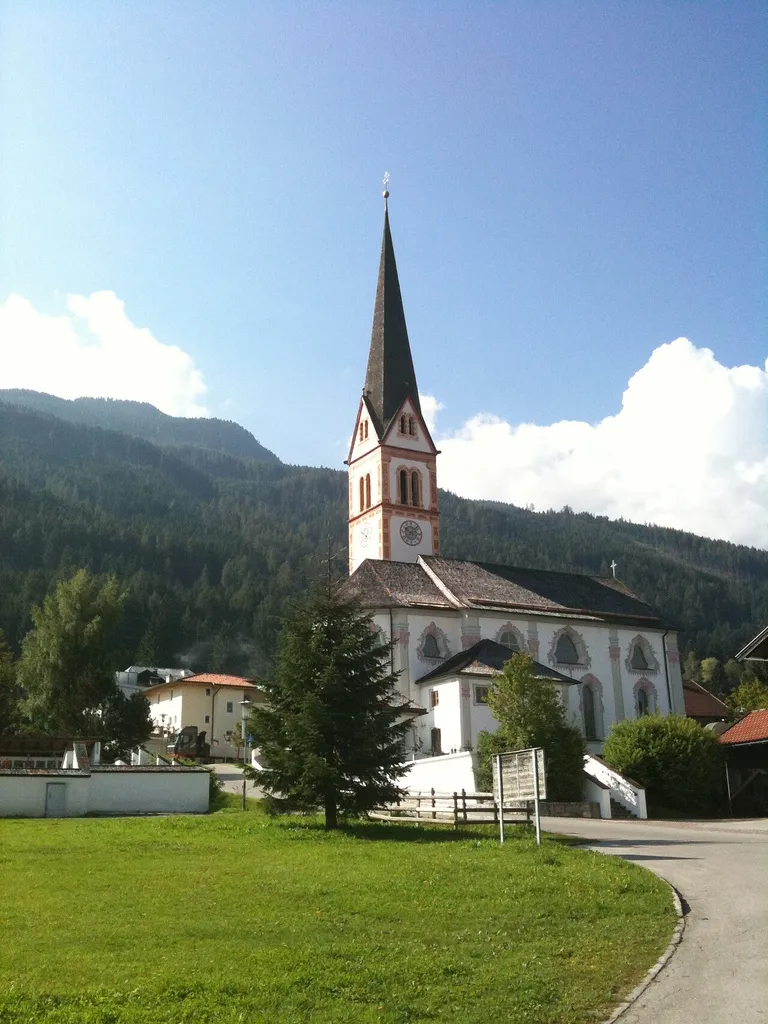 This media shows the remarkable cultural object in the Austrian state of Tyrol listed by the Tyrolean Art Cadastre with the ID 56682. (on tirisMaps, pdf, Fotoarchiv Tiroler Kunstkataster, more images on Commons, Wikidata)
