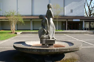 courtyard fountain St. Mark's church