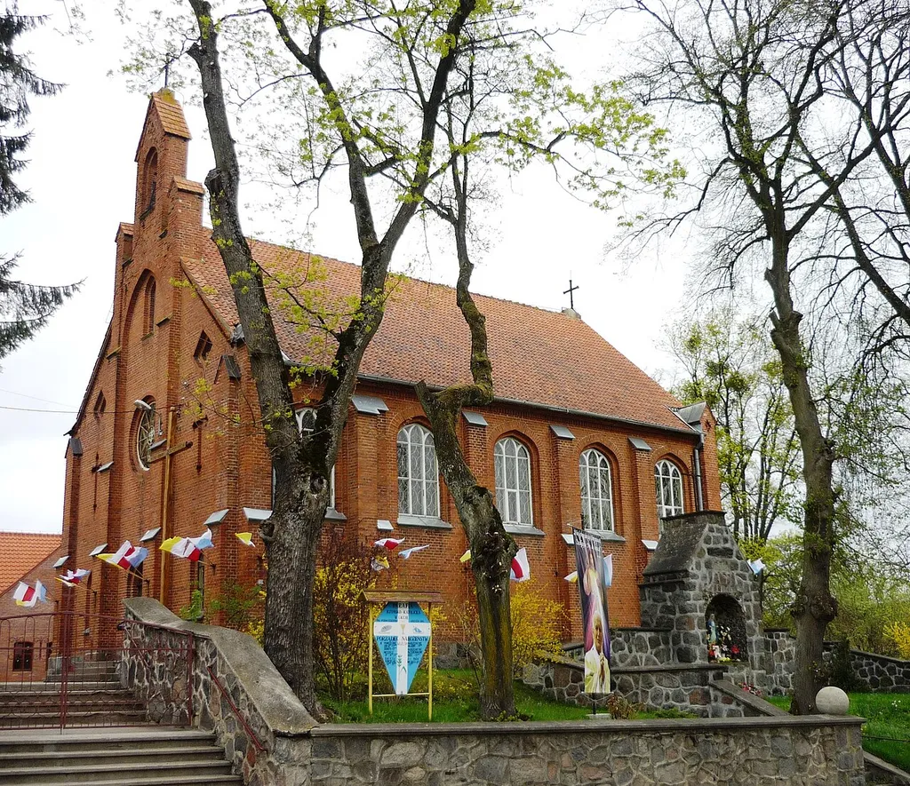 Ukta - kościół pw. Podwyższenia Krzyża Świętego. (zabytek nr rejestr. A-2978)