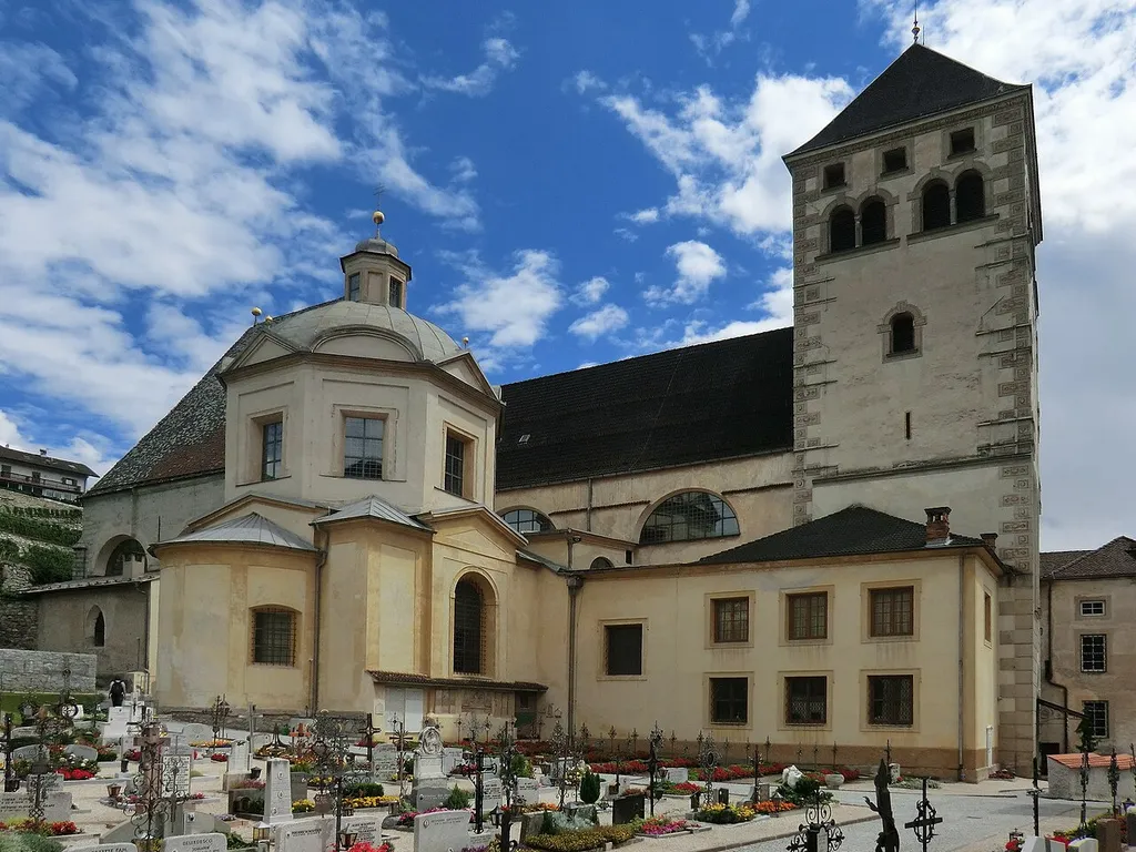 Neustift Abbey Native name Kloster Neustift Location Vahrn, South Tyrol, Italy Coordinates 46° 44′ 37.86″ N, 11° 38′ 54.06″ E Established 1142 (Consecrated) Website www.abbazianovacella.it Authority file : Q385925 VIAF: 124446371 LCCN: n85190606 GND: 2034940-3 NKC: kn20040628008 J9U: 987007373229505171 WorldCat institution QS:P195,Q385925 This media shows the cultural heritage monument with the number 17760 in South Tyrol. (Wikidata)