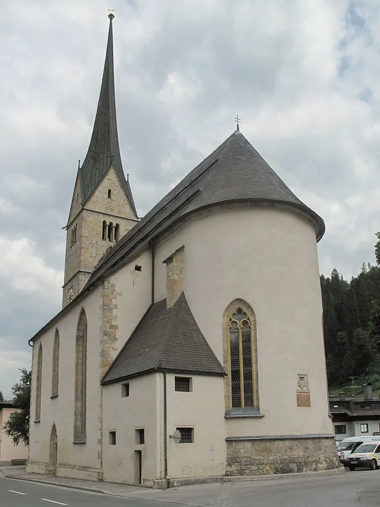 Hüttau, church