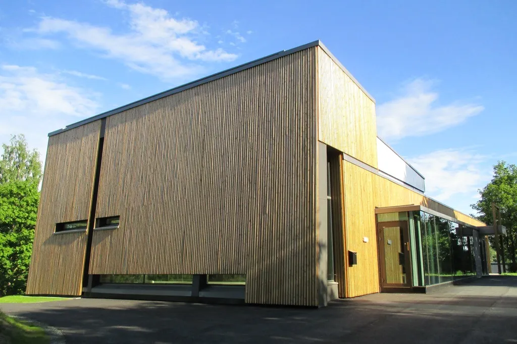 Grinilund kirke. Nytt kirkebygg 2014. Arkitekt: Terje Grønmo.