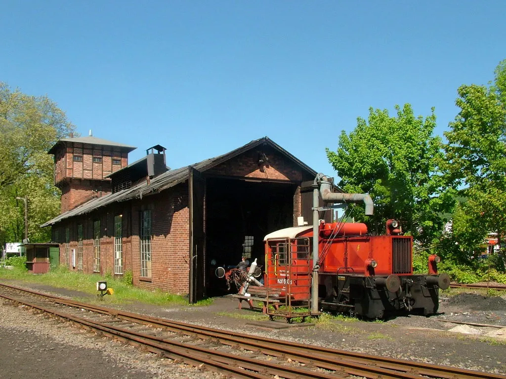 Lokschuppen mit Wasserturm Rinteln