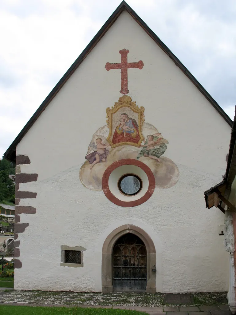Saint Ann's church in the monumental cemetery of en:Urtijei