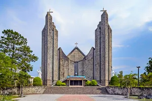 Phủ Cam Cathedral