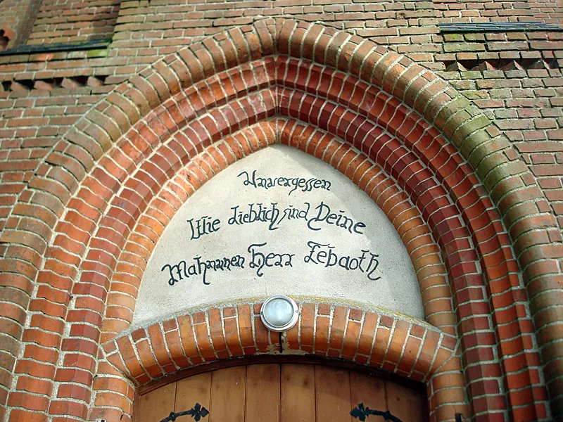 Portal der Dorfkirche Lexow