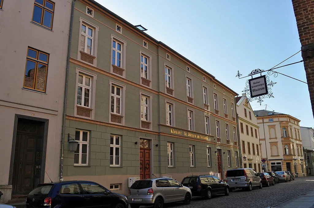Gebäude bzw. Gebäudedetail in Stralsund. Straße und Hausnummer siehe Dateiname.