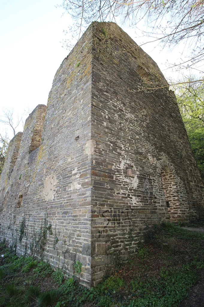 Margarethenkirche, Kirchenruine in Seelbach, Nassau, Rhein-Lahn-Kreis, Rheinland-Pfalz