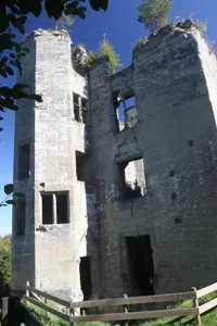 Illens, ruins of the medieval castle
