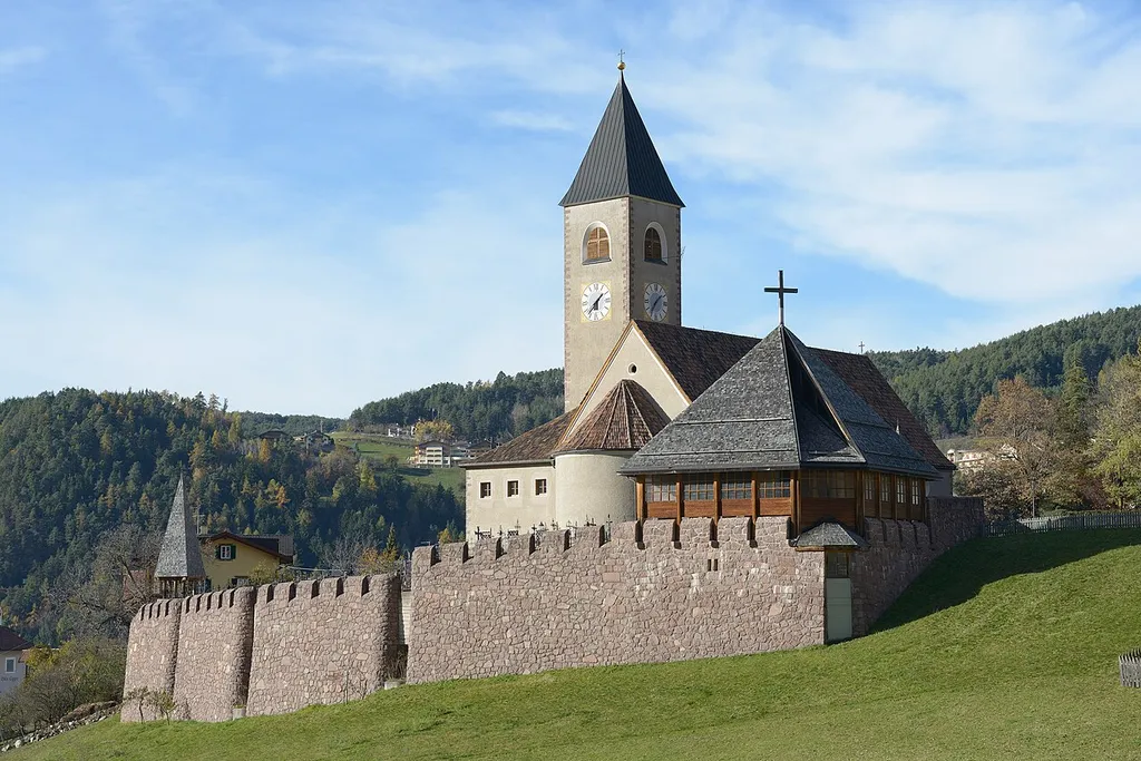 Parish church in Seis Kastelruth