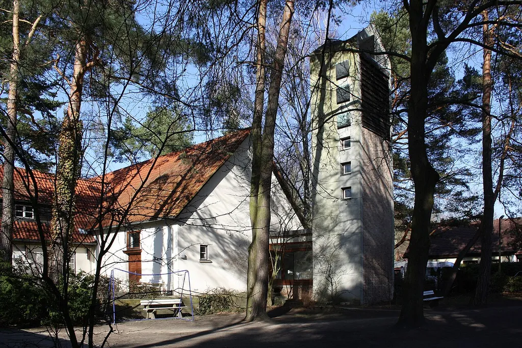 Glockenturm der Matthias Claudius Kirche