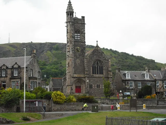 Erskine United Free Church On an elevated site overlooking the links.