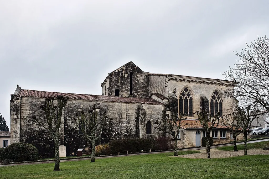 Église Saint-Martin de Périgné.