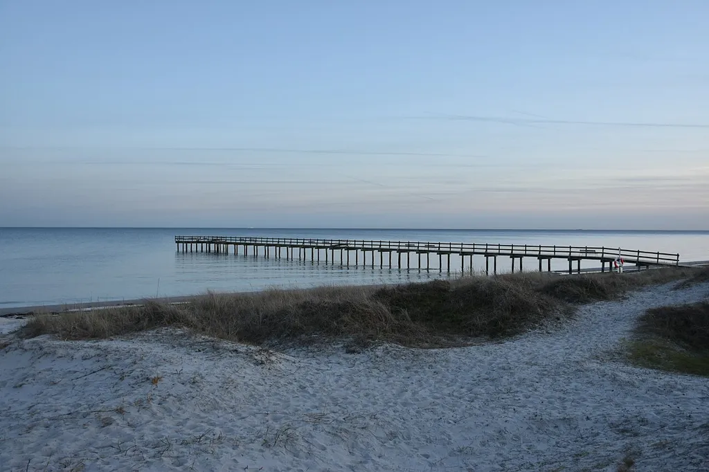 Jetty in sunset in Ljunghusen