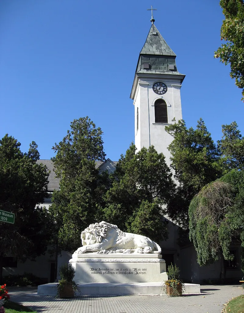 Asperner Pfarrkirche (Martinskirche) in Wien-Donaustadt