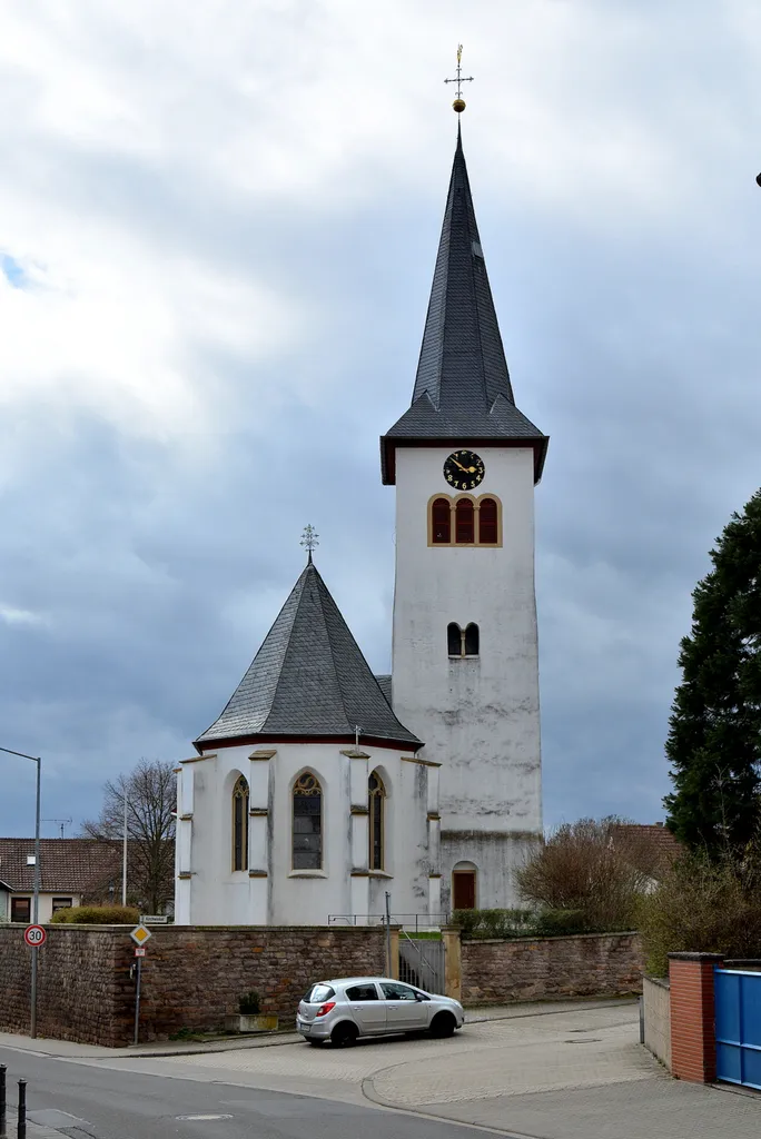 Protestantse Opstandingskerk (Auferstehungskirche), Planig