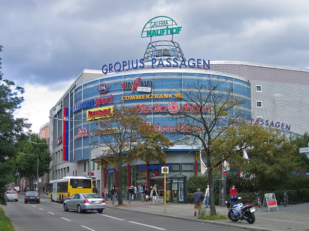 UCI Kinowelt Gropius Passagen