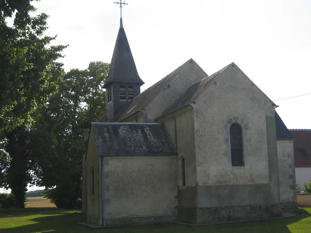 Eglise Saint Pierre, fin XIe et XVIe, Plou.