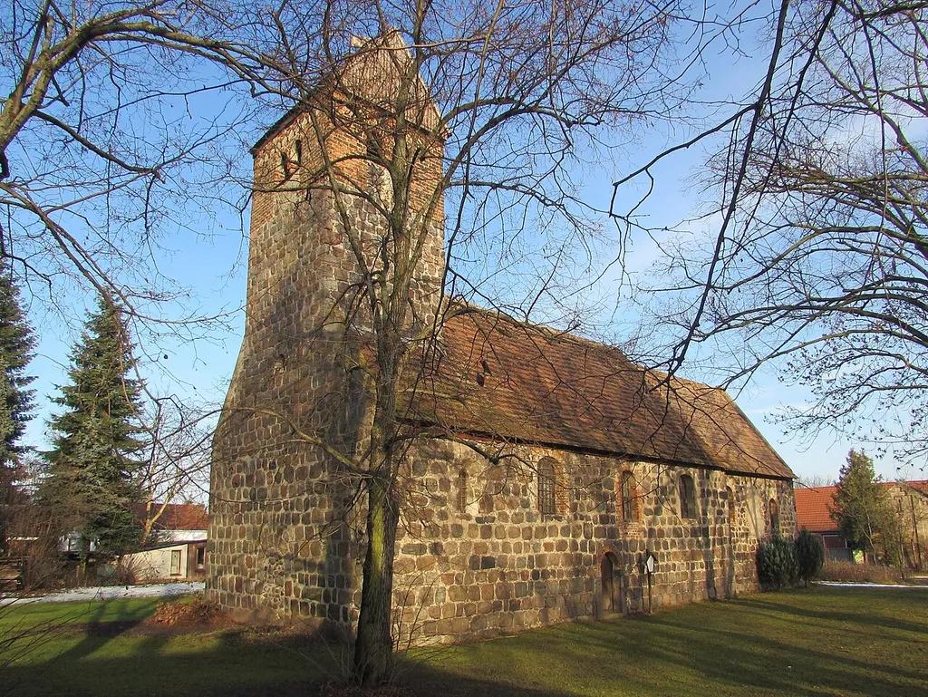 Kirche Viesen