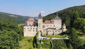 Feistritz Castle