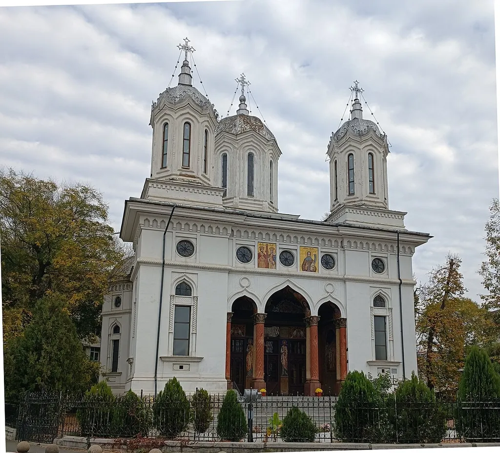 Church of Saint Emperors Constantine and Helena in Ploiești, built by architect Toma N. Socolescu, around 1890.