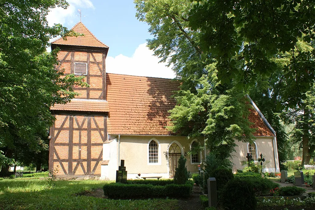 Kirche in Blesewitz, Südseite