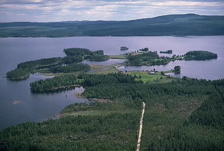 Holmsjön