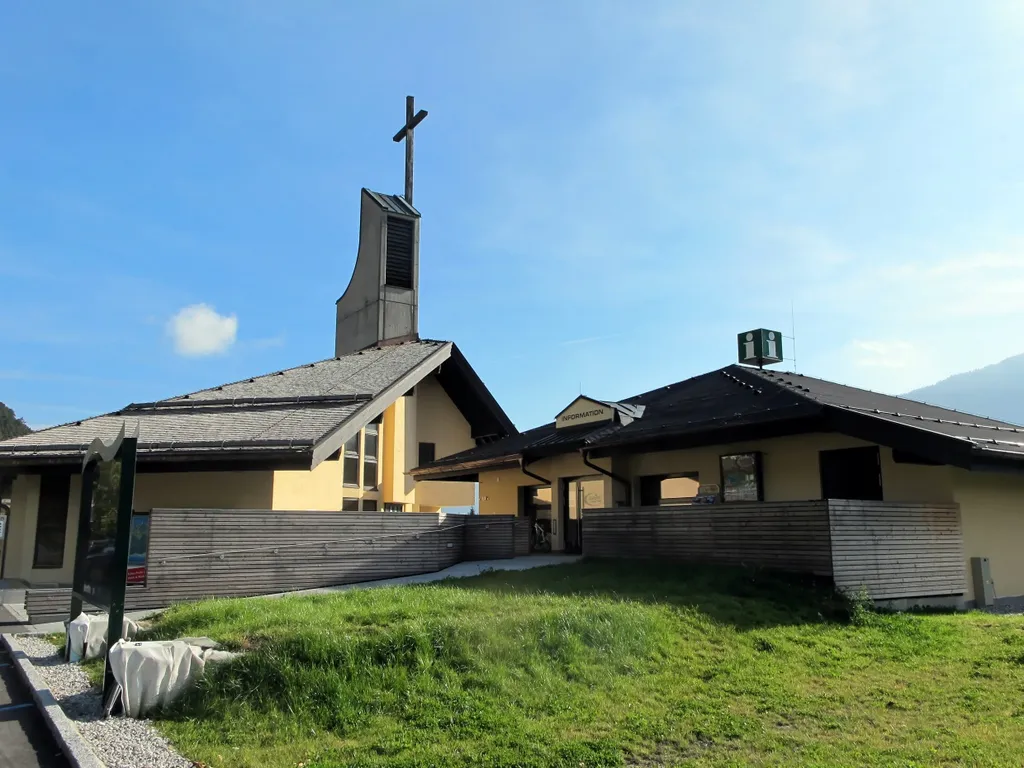 This media shows the remarkable cultural object in the Austrian state of Tyrol listed by the Tyrolean Art Cadastre with the ID 14040. (on tirisMaps, pdf, Fotoarchiv Tiroler Kunstkataster, more images on Commons, Wikidata)