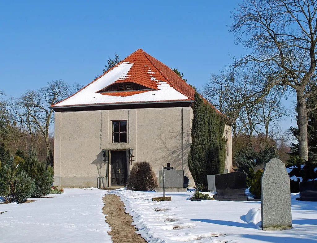 Gebäude und Denkmal in der Uckermark. (Altkreis Angermünde)