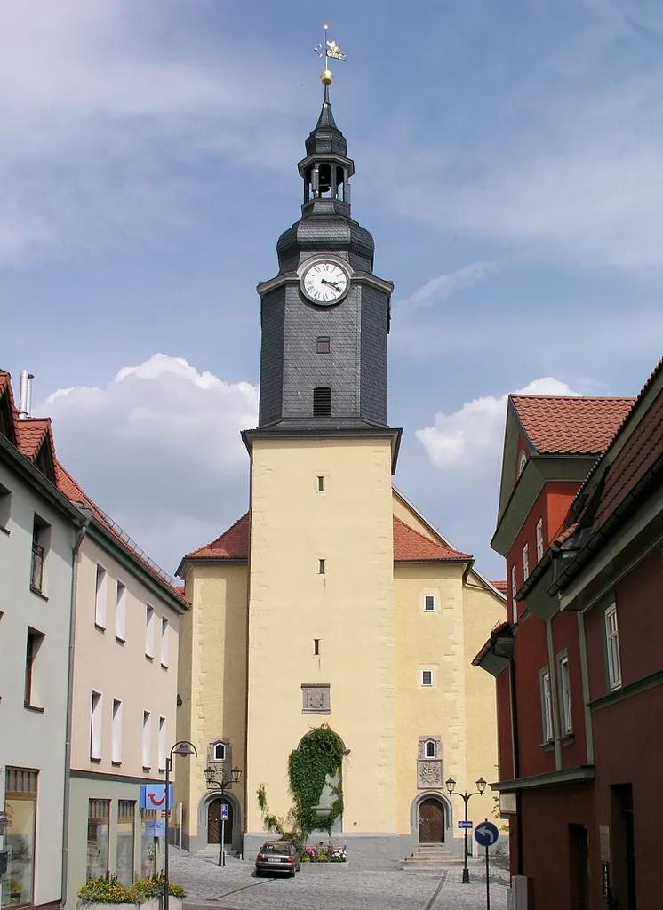 Das Bild zeigt die Stadtkirche St. Jakobus in Ilmenau