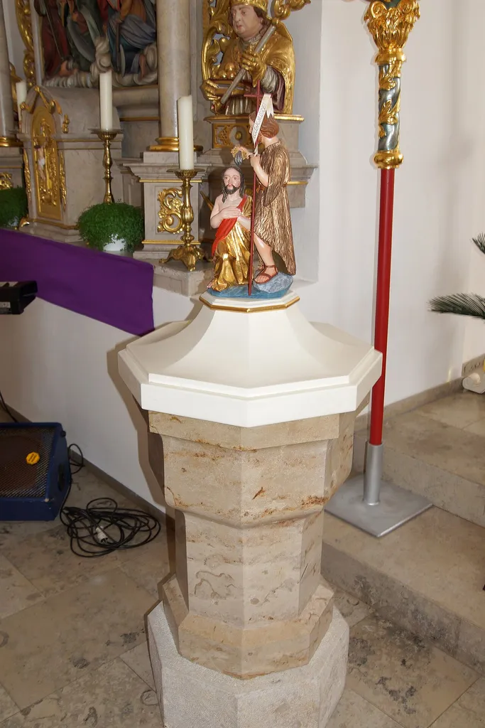 Die Pfarrkirche St. Nikolaus in Pfraunfeld
