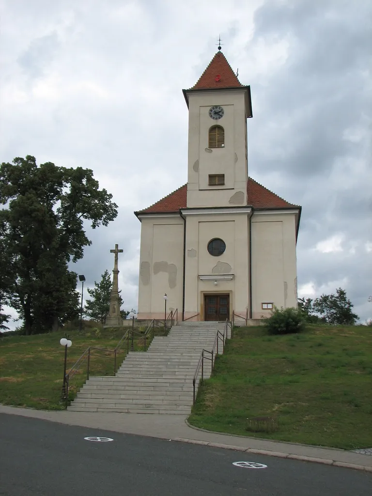 Lovčice - church of Saints Peter and Paul
