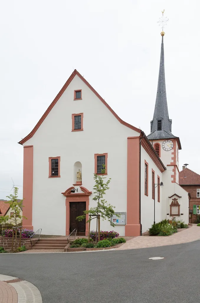 Roden, Katholische Kuratiekirche St. Hubertus