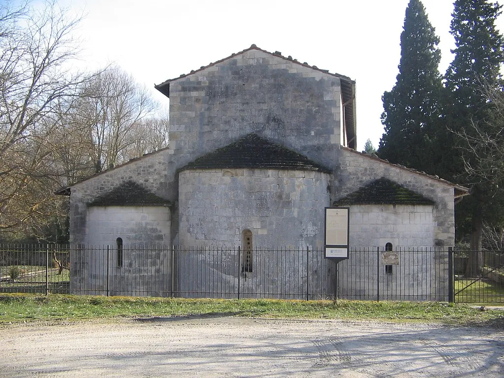 Capestrano (AQ): Church of San Pietro ad Oratorium