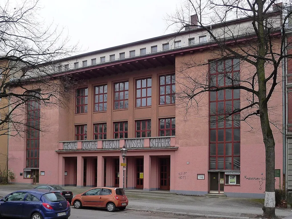 This is a picture of the Berliner Kulturdenkmal (cultural monument) with the ID