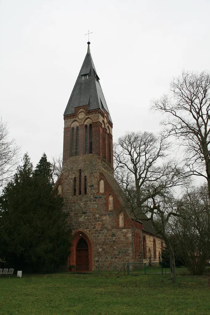 Dannenwalde (Gumtow), Ansicht der Dorfkirche von Westen