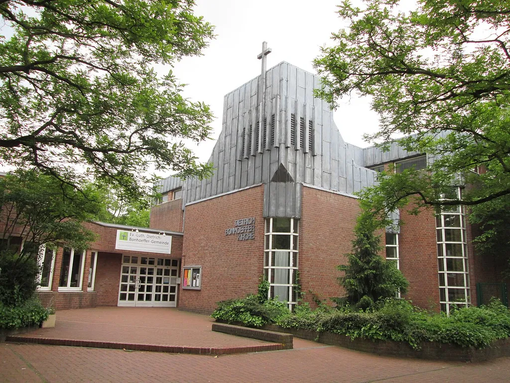Evang.-luth. Dietrich-Bonhoeffer-Kirche - Hannover-Roderbruch Roderbruchmarkt