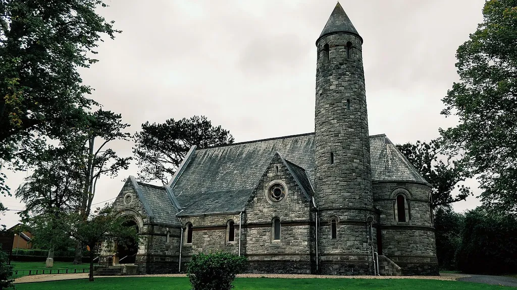 This is a photo of a listed building with HB number