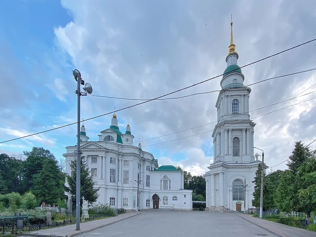 Собор Всех Святых в городе Тула, Тульская область (1773—1776, 1825).