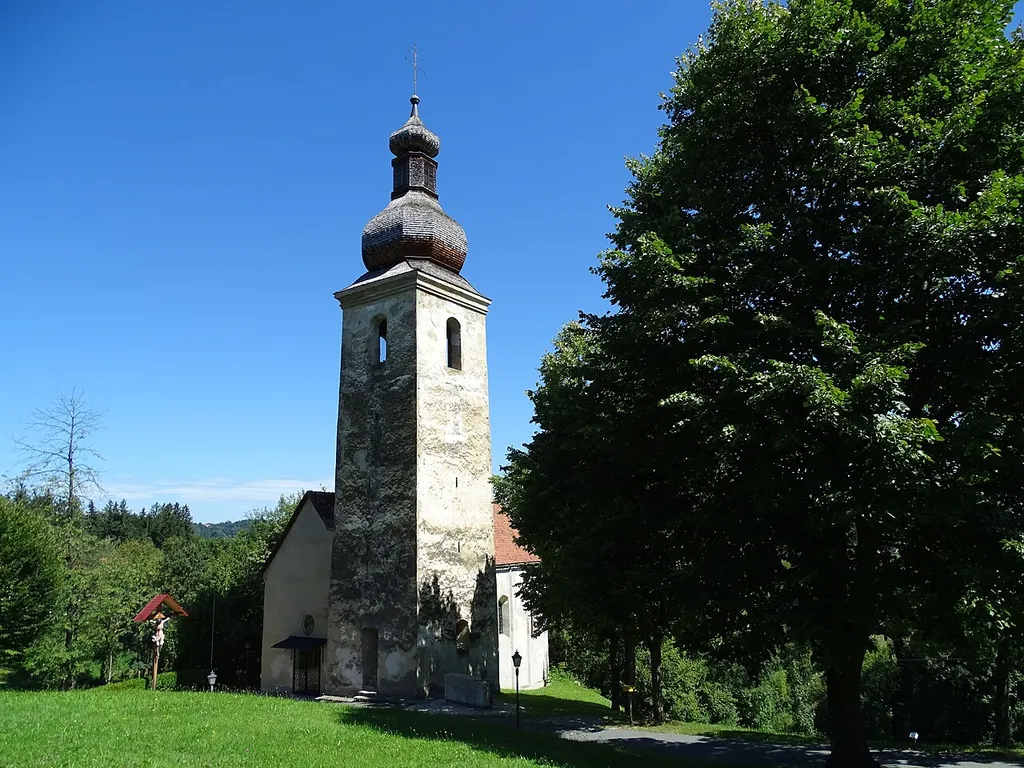 Die alte Pfarrkirche von Sankt Bartholomä in der Steiermark