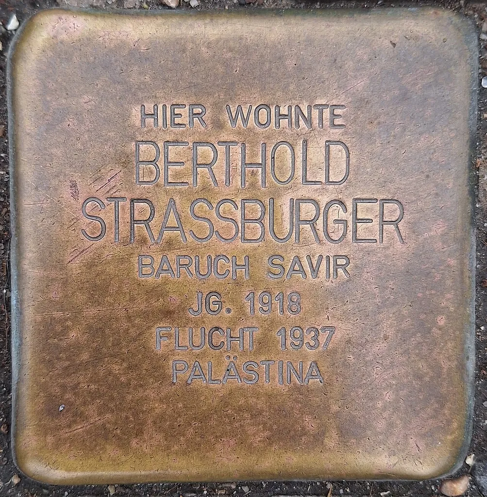 Stolperstein dedicated to Berthold Strassburger
