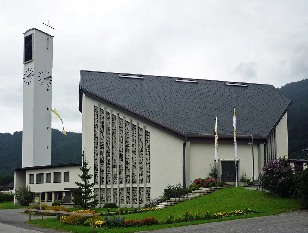 Neue Pfarrkirche Johannes der Täufer in Vandans (Montafon)
